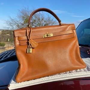 *HOLIDAY SALE* Authentic ROYAL Hermes Kelly 35 - One Of A Kind in Gold with GHW